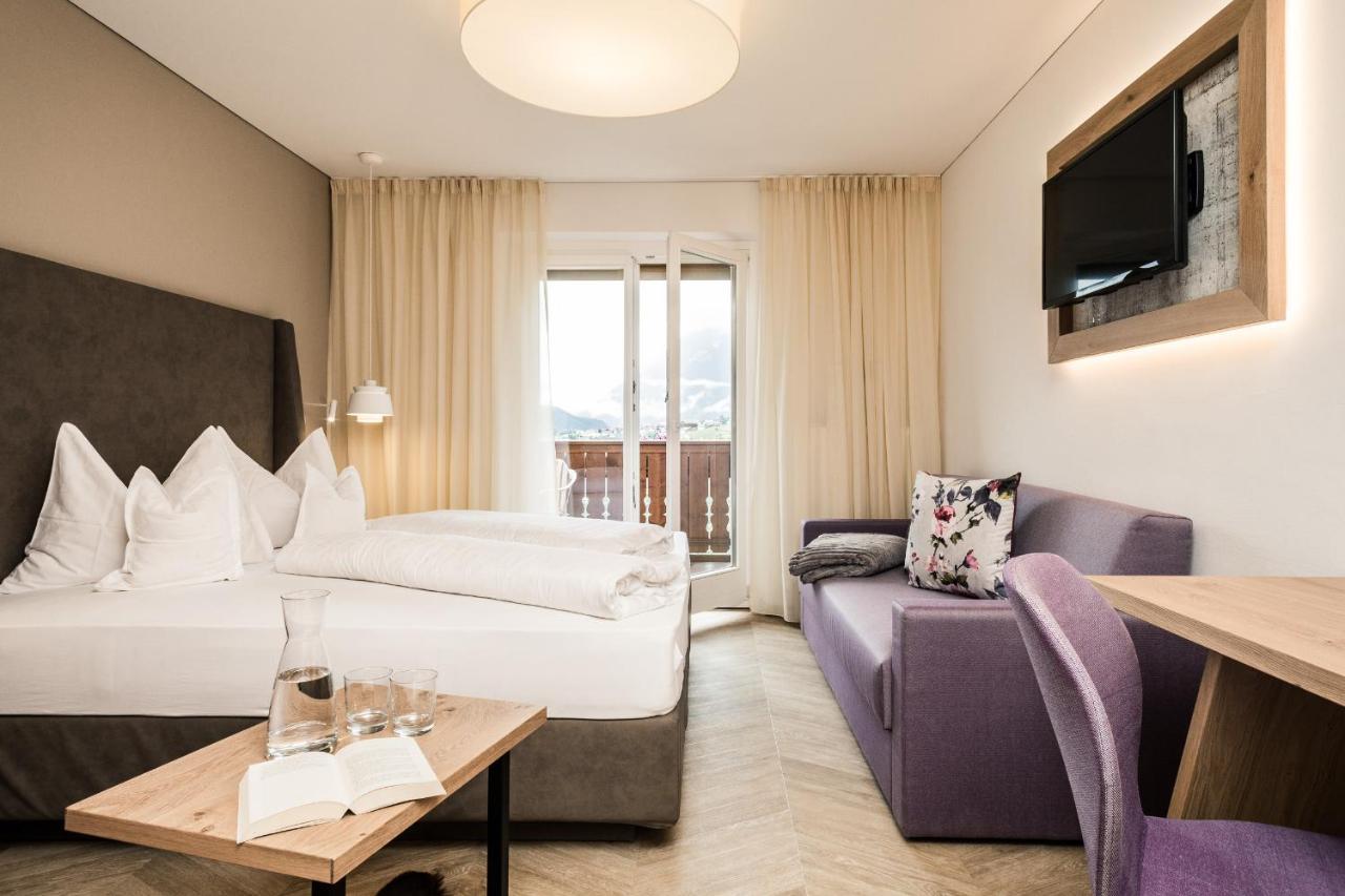 Hotel Tenne Schenna Bagian luar foto