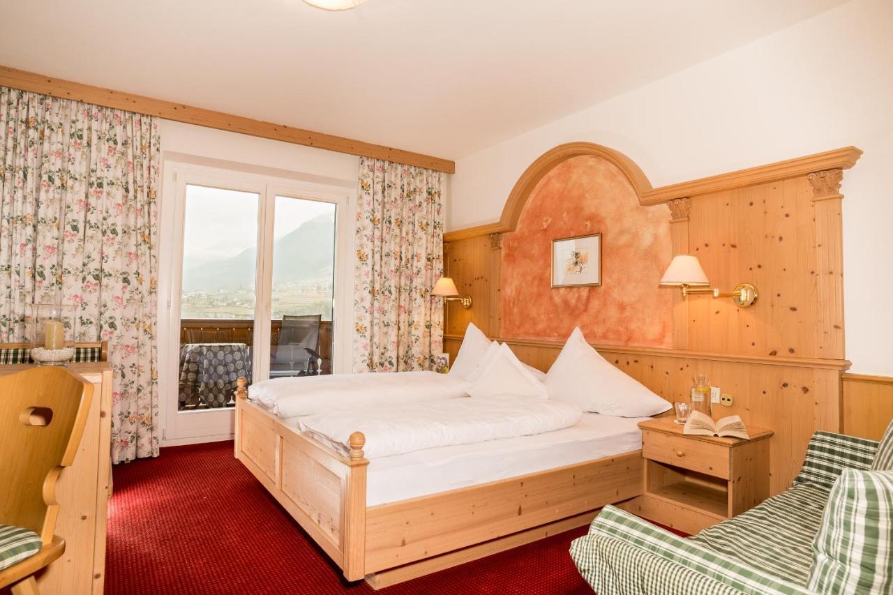 Hotel Tenne Schenna Bagian luar foto