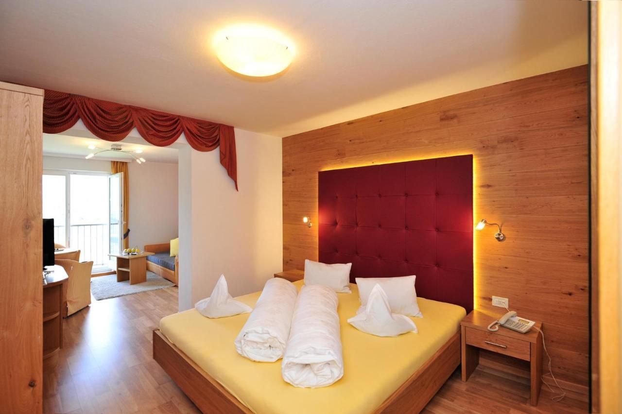 Hotel Tenne Schenna Bagian luar foto