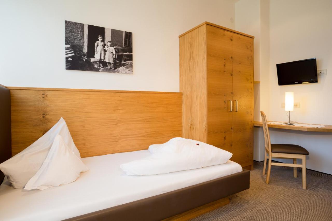 Hotel Tenne Schenna Bagian luar foto