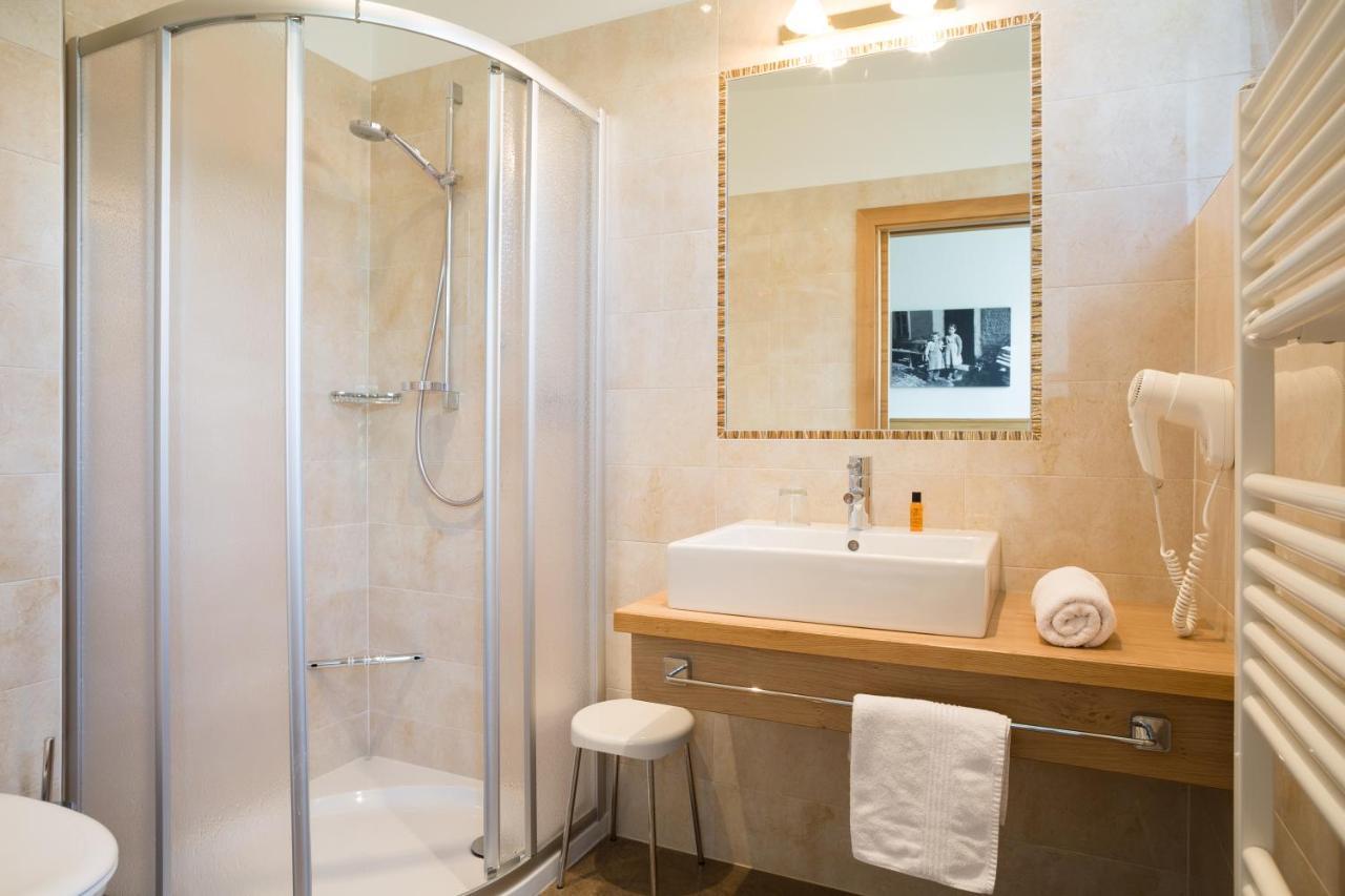Hotel Tenne Schenna Bagian luar foto